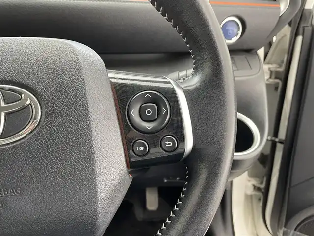 トヨタ シエンタ ハイブリッド G 大阪府 2017(平29)年 3.1万km ホワイトパールクリスタルシャイン 純正７インチナビ/Bluetooth/CD/DVD/フルセグ/両側電動スライド/バックカメラ/LEDヘッドライト/オートライト/オートハイビーム/衝突軽減/レーンキープ/シートヒーター（D/N）/360°ドラレコ/ビルトインETC/純正マット/ドアバイザー/プッシュスタート/スマートキー/ステアリングリモコン