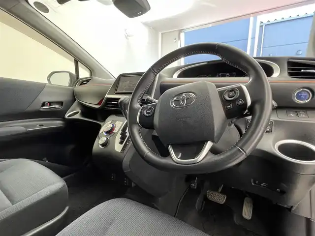 トヨタ シエンタ ハイブリッド G 大阪府 2017(平29)年 3.1万km ホワイトパールクリスタルシャイン 純正７インチナビ/Bluetooth/CD/DVD/フルセグ/両側電動スライド/バックカメラ/LEDヘッドライト/オートライト/オートハイビーム/衝突軽減/レーンキープ/シートヒーター（D/N）/360°ドラレコ/ビルトインETC/純正マット/ドアバイザー/プッシュスタート/スマートキー/ステアリングリモコン