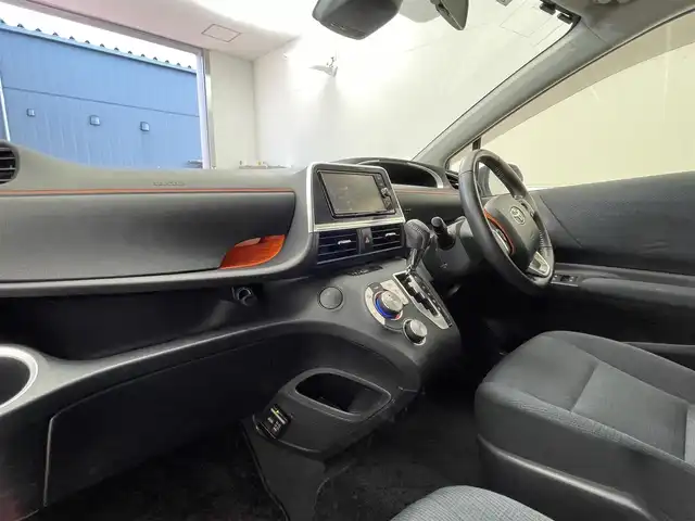 トヨタ シエンタ ハイブリッド G 大阪府 2017(平29)年 3.1万km ホワイトパールクリスタルシャイン 純正７インチナビ/Bluetooth/CD/DVD/フルセグ/両側電動スライド/バックカメラ/LEDヘッドライト/オートライト/オートハイビーム/衝突軽減/レーンキープ/シートヒーター（D/N）/360°ドラレコ/ビルトインETC/純正マット/ドアバイザー/プッシュスタート/スマートキー/ステアリングリモコン