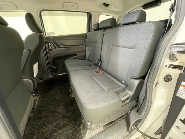 トヨタ シエンタ ハイブリッド G 大阪府 2017(平29)年 3.1万km ホワイトパールクリスタルシャイン 純正７インチナビ/Bluetooth/CD/DVD/フルセグ/両側電動スライド/バックカメラ/LEDヘッドライト/オートライト/オートハイビーム/衝突軽減/レーンキープ/シートヒーター（D/N）/360°ドラレコ/ビルトインETC/純正マット/ドアバイザー/プッシュスタート/スマートキー/ステアリングリモコン