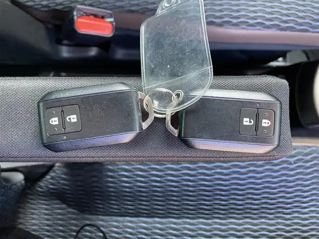 スズキ ハスラー Jスタイル Ⅱ 香川県 2022(令4)年 3.7万km シフォンアイボリーメタリック/ガンメタリック2トーン 登録時走行距離：36700km/メーカー純正9型メモリナビ/　CD DVD BT フルセグTV/全方位カメラ/デュアルカメラブレーキサポート/レーダークルーズコントロール/レーンキープアシスト/クリアランスソナー/アイドリングストップ/横滑り防止装置/LEDヘッドライト/オートライト/フォグランプ/純正15インチアルミホイール/ルーフレール/ビルトインETC/前後ドライブレコーダー/ハーフレザーシート/シートヒーター/革巻きステアリング/ステアリングスイッチ/プッシュスタート/スマートキー/スペアキー/取扱説明書/新車時保証書