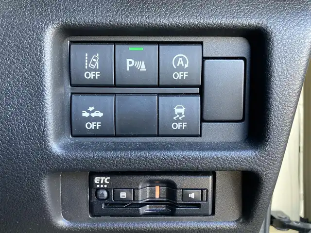 スズキ ハスラー Jスタイル Ⅱ 香川県 2022(令4)年 3.7万km シフォンアイボリーメタリック/ガンメタリック2トーン 登録時走行距離：36700km/メーカー純正9型メモリナビ/　CD DVD BT フルセグTV/全方位カメラ/デュアルカメラブレーキサポート/レーダークルーズコントロール/レーンキープアシスト/クリアランスソナー/アイドリングストップ/横滑り防止装置/LEDヘッドライト/オートライト/フォグランプ/純正15インチアルミホイール/ルーフレール/ビルトインETC/前後ドライブレコーダー/ハーフレザーシート/シートヒーター/革巻きステアリング/ステアリングスイッチ/プッシュスタート/スマートキー/スペアキー/取扱説明書/新車時保証書