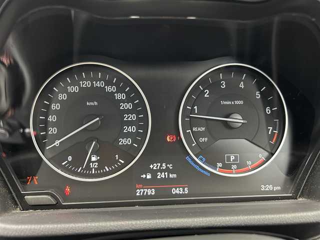ＢＭＷ Ｘ１ xDrive 20i Xライン 鹿児島県 2017(平29)年 2.8万km アルピンホワイトⅢ 純正HDDナビ/（CD/DVD/Bluetooth/AUX/AM/FM）/ETC/社外前後ドライブレコーダー/リアビューカメラ/パーキングアシスト/ステアリングリモコン/クルーズコントロール/ハーフレザーシート/パワーバックドア/純正LEDヘッドライト/フロントフォグランプ/オートライト/衝突被害軽減ブレーキ/車線逸脱警報機能/前車接近警報機能/ダイナミックトラクションコントロール/サーボトロニック/レーンディパーチャーウォーニング/エコプロ・コンフォート・スポーツモード/前後コーナーセンサー/ルーフレール/電動パーキングブレーキ/純正フロアマット/純正18インチアルミ
