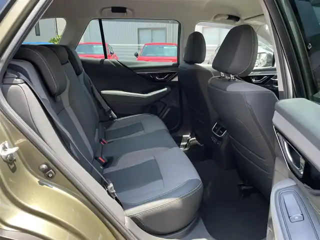 スバル アウトバック X－ブレイクEX 神奈川県 2023(令5)年 1.2万km 緑 ワンオーナー/グレー革シート/ハーマンカードンスピーカー/純正メモリーナビ/地デジTV/バック/サイドカメラ/ETC2.0/社外デジタルインナーミラー/アイサイト/レーダークルーズコントロール/PCS/LKA/BSM/コーナーセンサー/純正18インチAW/LEDライト/LEDフォグ/パワーバックドア/ルーフレール/前席パワーシート/全席シートヒーター/ステアリングヒーター/純正USB/BT/AppleCarPlay/前後ドライブレコーダー/STiドアノブガード/パドルシフト/アイドリングストップ/プッシュスタート/スマートキー×2/R5/6/7年ディーラー整備記録/保証書・取説あり