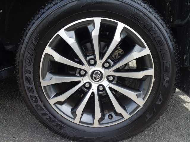 トヨタ ランドクルーザー プラド TX Lパッケージ 鹿児島県 2018(平30)年 0.4万km アティチュードブラックマイカ ワンオーナー/モデリスタエアロ/モデリスタマフラー/純正19インチAW/SOREXヒッチメンバー/サンルーフ/黒革シート(前席パワーシート)/温冷エアシート/横フィングリル/純正ナビ(NSZT-Y66T)/ブルートゥース、フルセグ/DVD再生、バックカメラ/レーダークルーズコントロール/オートハイビーム/カーテンエアバッグ/登録時走行距離3419km/ETC/取説、ナビ取説、オフロード取説/保証書、スマートキー2個あり