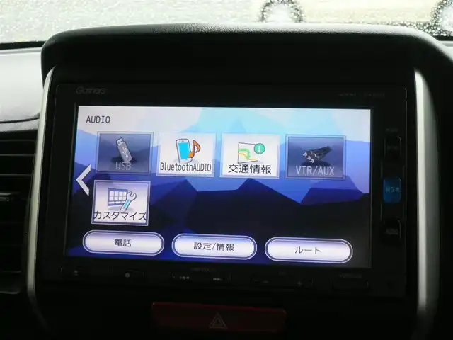 ホンダ Ｎ ＢＯＸ G ターボ SSパッケージ 静岡県 2017(平29)年 7.4万km プレミアムホワイトパールⅡ 禁煙車/純正Gathersナビ(VXM-174CSi)/両側パワースライドドア/バックカメラ/シティブレーキアクティブシステム/(低速域衝突軽減ブレーキ＋誤発進抑制機能)/クルーズコントロール/シートヒーター/オートライト/キセノンライト/スマートキー/ETC/新車保証書