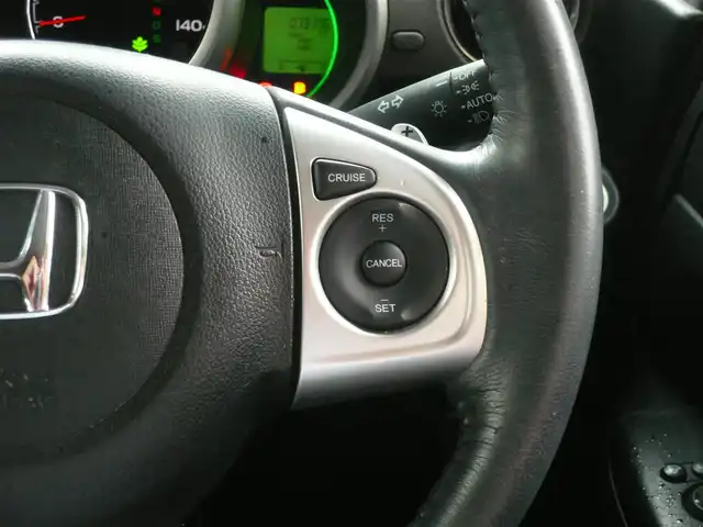 ホンダ Ｎ ＢＯＸ G ターボ SSパッケージ 静岡県 2017(平29)年 7.4万km プレミアムホワイトパールⅡ 禁煙車/純正Gathersナビ(VXM-174CSi)/両側パワースライドドア/バックカメラ/シティブレーキアクティブシステム/(低速域衝突軽減ブレーキ＋誤発進抑制機能)/クルーズコントロール/シートヒーター/オートライト/キセノンライト/スマートキー/ETC/新車保証書