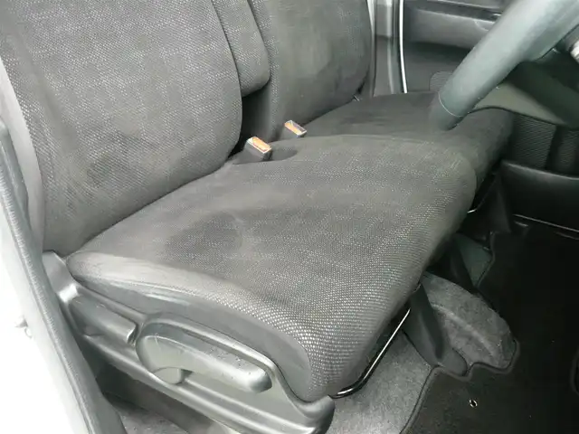 ホンダ Ｎ ＢＯＸ G ターボ SSパッケージ 静岡県 2017(平29)年 7.4万km プレミアムホワイトパールⅡ 禁煙車/純正Gathersナビ(VXM-174CSi)/両側パワースライドドア/バックカメラ/シティブレーキアクティブシステム/(低速域衝突軽減ブレーキ＋誤発進抑制機能)/クルーズコントロール/シートヒーター/オートライト/キセノンライト/スマートキー/ETC/新車保証書