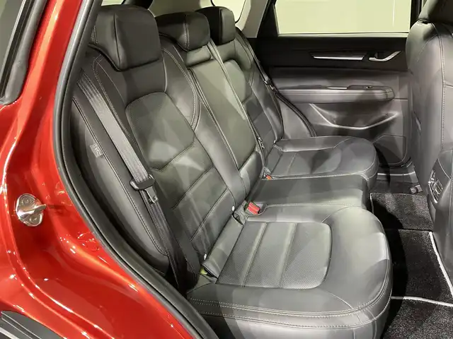 マツダ ＣＸ－５ XD Lパッケージ 愛知県 2022(令4)年 2.7万km ソウルレッドクリスタルM 純正１０．２５インチナビ/３６０°ビュー・モニター/衝突軽減ブレーキ/レーダークルーズコントロール/車線逸脱警報/クリアランスソナー/ブラインドスポットモニター/パワーバックドア/ヘッドアップディスプレイ/電動パーキングブレーキ/ブレーキホールド/パドルシフト/レザーシート/パワーシート【シートメモリー機能付】/シートヒーター/ハンドルヒーター/ドライブレコーダー/ETC/USB入力端子/アイドリングストップ/ISOFIX/純正フロアマット/純正19インチアルミホイール