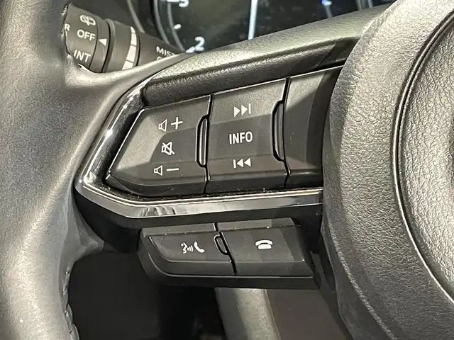 マツダ ＣＸ－５ XD Lパッケージ 愛知県 2022(令4)年 2.7万km ソウルレッドクリスタルM 純正１０．２５インチナビ/３６０°ビュー・モニター/衝突軽減ブレーキ/レーダークルーズコントロール/車線逸脱警報/クリアランスソナー/ブラインドスポットモニター/パワーバックドア/ヘッドアップディスプレイ/電動パーキングブレーキ/ブレーキホールド/パドルシフト/レザーシート/パワーシート【シートメモリー機能付】/シートヒーター/ハンドルヒーター/ドライブレコーダー/ETC/USB入力端子/アイドリングストップ/ISOFIX/純正フロアマット/純正19インチアルミホイール