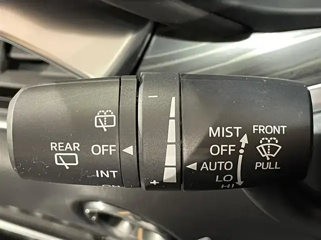 マツダ ＣＸ－５ XD Lパッケージ 愛知県 2022(令4)年 2.7万km ソウルレッドクリスタルM 純正１０．２５インチナビ/３６０°ビュー・モニター/衝突軽減ブレーキ/レーダークルーズコントロール/車線逸脱警報/クリアランスソナー/ブラインドスポットモニター/パワーバックドア/ヘッドアップディスプレイ/電動パーキングブレーキ/ブレーキホールド/パドルシフト/レザーシート/パワーシート【シートメモリー機能付】/シートヒーター/ハンドルヒーター/ドライブレコーダー/ETC/USB入力端子/アイドリングストップ/ISOFIX/純正フロアマット/純正19インチアルミホイール