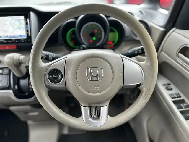 ホンダ Ｎ ＢＯＸ G Lパッケージ 東京都 2012(平24)年 9.5万km プレミアムホワイトパール 純正ナビ/Bluetoothオーディオ/フルセグTV/DVD再生/純正フリップダウンモニター/バックカメラ/パワースライドドア/ETC/前後ドライブレコーダー/スマートキー×2