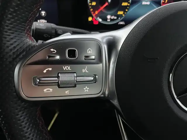 メルセデス・ベンツ Ｍ・ベンツ ＧＬＢ２００ｄ 4マチック AMGライン 静岡県 2022(令4)年 2.1万km デジタルホワイト レーダーセーフティパッケージ/・アクティブディスタンスアシスト/・アクティブブレーキアシスト/・衝突軽減ブレーキ/・緊急回避補助システム/・ブラインドスポット/・レーンキープアシスト/AMGライン/純正ナビ/・Bluetooth/・フルセグテレビ/・USB/360°カメラシステム/アダプティブクルーズコントロール/純正前後ドライブレコーダー/ハーフレザーシート/・前席シートヒーター/アンビエントライト/パドルシフト/ETC2.0/パワーバックドア/スペアキー