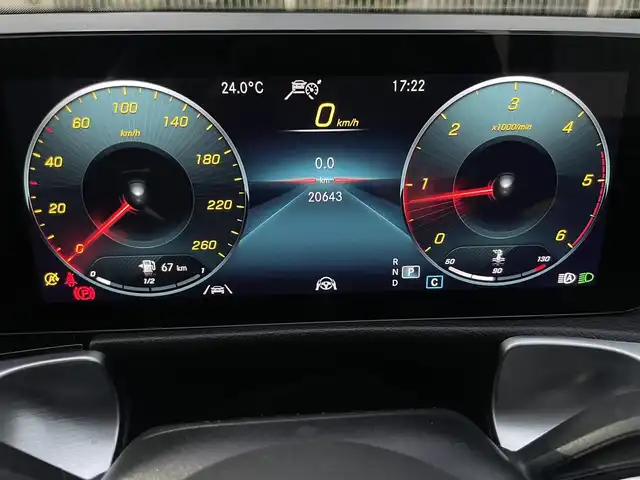 メルセデス・ベンツ Ｍ・ベンツ ＧＬＢ２００ｄ 4マチック AMGライン 静岡県 2022(令4)年 2.1万km デジタルホワイト レーダーセーフティパッケージ/・アクティブディスタンスアシスト/・アクティブブレーキアシスト/・衝突軽減ブレーキ/・緊急回避補助システム/・ブラインドスポット/・レーンキープアシスト/AMGライン/純正ナビ/・Bluetooth/・フルセグテレビ/・USB/360°カメラシステム/アダプティブクルーズコントロール/純正前後ドライブレコーダー/ハーフレザーシート/・前席シートヒーター/アンビエントライト/パドルシフト/ETC2.0/パワーバックドア/スペアキー