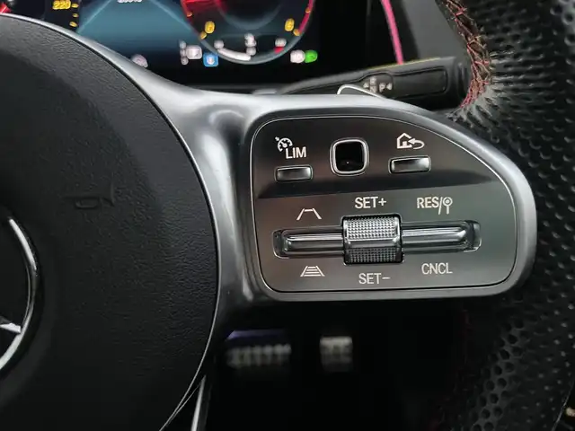 メルセデス・ベンツ Ｍ・ベンツ ＧＬＢ２００ｄ 4マチック AMGライン 静岡県 2022(令4)年 2.1万km デジタルホワイト レーダーセーフティパッケージ/・アクティブディスタンスアシスト/・アクティブブレーキアシスト/・衝突軽減ブレーキ/・緊急回避補助システム/・ブラインドスポット/・レーンキープアシスト/AMGライン/純正ナビ/・Bluetooth/・フルセグテレビ/・USB/360°カメラシステム/アダプティブクルーズコントロール/純正前後ドライブレコーダー/ハーフレザーシート/・前席シートヒーター/アンビエントライト/パドルシフト/ETC2.0/パワーバックドア/スペアキー
