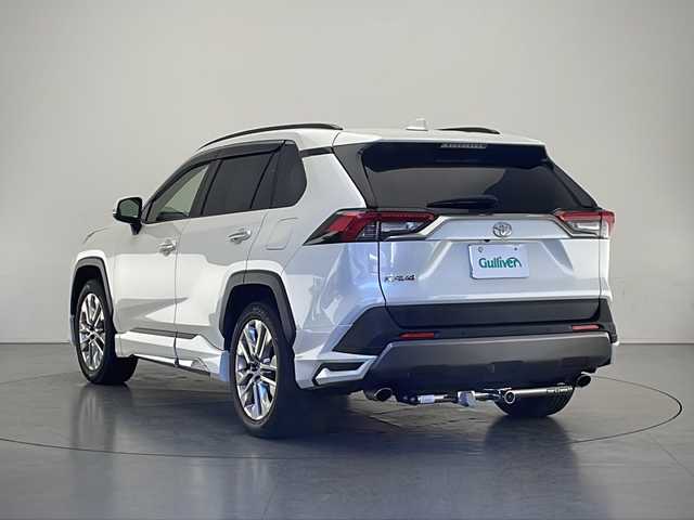 トヨタ ＲＡＶ４ G Zパッケージ 長野県 2021(令3)年 7.2万km ホワイトパールクリスタルシャイン 4WD/モデリスタエアロ/純正メモリーナビ/（AM/FM/USB/Bluetooth/フルセグTV）/トヨタセーフティセンス/・プリクラッシュセーフティ/・レーントレーシングアシスト/・レーダークルーズコントロール/・オートマチックハイビーム/・ロードサインアシスト/・パーキングサポートブレーキ/・コーナーセンサー/追従機能付きクルコン/プッシュスタートボタン/スマートキー/電動リアゲート/D席メモリ機能付きパワーシート/合皮シート/D+N席シートヒーター/LEDヘッドライト/LEDフォグ/オートライト/オートマチックハイビーム/ダウンヒルアシストコントロール/ECO/NORMAL/SPORT切替/MUD&SAND/ROCK&DIRT切替/SNOWモード/電子パーキングブレーキ/オートホールド/ステアリングスイッチ/ステアリングヒーター/電格ウインカーミラー/ライト付きバニティミラー/純正後方ドライブレコーダー/純正デジタルインナーミラー/純正フロアマット/純正19インチアルミホイール/純正ルーフレール/ラゲッジマット/ヒッチメンバー/スペアキー×1
