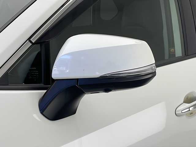 トヨタ ＲＡＶ４ G Zパッケージ 長野県 2021(令3)年 7.2万km ホワイトパールクリスタルシャイン 4WD/モデリスタエアロ/純正メモリーナビ/（AM/FM/USB/Bluetooth/フルセグTV）/トヨタセーフティセンス/・プリクラッシュセーフティ/・レーントレーシングアシスト/・レーダークルーズコントロール/・オートマチックハイビーム/・ロードサインアシスト/・パーキングサポートブレーキ/・コーナーセンサー/追従機能付きクルコン/プッシュスタートボタン/スマートキー/電動リアゲート/D席メモリ機能付きパワーシート/合皮シート/D+N席シートヒーター/LEDヘッドライト/LEDフォグ/オートライト/オートマチックハイビーム/ダウンヒルアシストコントロール/ECO/NORMAL/SPORT切替/MUD&SAND/ROCK&DIRT切替/SNOWモード/電子パーキングブレーキ/オートホールド/ステアリングスイッチ/ステアリングヒーター/電格ウインカーミラー/ライト付きバニティミラー/純正後方ドライブレコーダー/純正デジタルインナーミラー/純正フロアマット/純正19インチアルミホイール/純正ルーフレール/ラゲッジマット/ヒッチメンバー/スペアキー×1