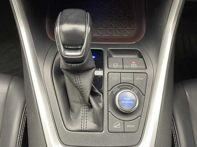 トヨタ ＲＡＶ４ G Zパッケージ 長野県 2021(令3)年 7.2万km ホワイトパールクリスタルシャイン 4WD/モデリスタエアロ/純正メモリーナビ/（AM/FM/USB/Bluetooth/フルセグTV）/トヨタセーフティセンス/・プリクラッシュセーフティ/・レーントレーシングアシスト/・レーダークルーズコントロール/・オートマチックハイビーム/・ロードサインアシスト/・パーキングサポートブレーキ/・コーナーセンサー/追従機能付きクルコン/プッシュスタートボタン/スマートキー/電動リアゲート/D席メモリ機能付きパワーシート/合皮シート/D+N席シートヒーター/LEDヘッドライト/LEDフォグ/オートライト/オートマチックハイビーム/ダウンヒルアシストコントロール/ECO/NORMAL/SPORT切替/MUD&SAND/ROCK&DIRT切替/SNOWモード/電子パーキングブレーキ/オートホールド/ステアリングスイッチ/ステアリングヒーター/電格ウインカーミラー/ライト付きバニティミラー/純正後方ドライブレコーダー/純正デジタルインナーミラー/純正フロアマット/純正19インチアルミホイール/純正ルーフレール/ラゲッジマット/ヒッチメンバー/スペアキー×1