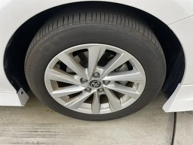 トヨタ カムリ G 岡山県 2023(令5)年 2.6万km プラチナホワイトパールマイカ 純正9インチディスプレイオーディオ(ナビ付)/【AM/FM/CarPlay/BT】/モデリスタエアロ(F/S/R)/パノラミックビューモニター/レーダークルーズコントロール/ビルトインＥＴＣ２．０/衝突軽減ブレーキ /ブラインドスポットモニター/純正アルミ/ドアバイザー/横滑り防止装置/オートLEDヘッドライト/オートハイビーム