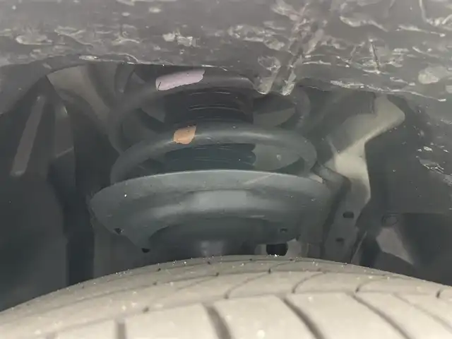 トヨタ カムリ G 岡山県 2023(令5)年 2.6万km プラチナホワイトパールマイカ 純正9インチディスプレイオーディオ(ナビ付)/【AM/FM/CarPlay/BT】/モデリスタエアロ(F/S/R)/パノラミックビューモニター/レーダークルーズコントロール/ビルトインＥＴＣ２．０/衝突軽減ブレーキ /ブラインドスポットモニター/純正アルミ/ドアバイザー/横滑り防止装置/オートLEDヘッドライト/オートハイビーム