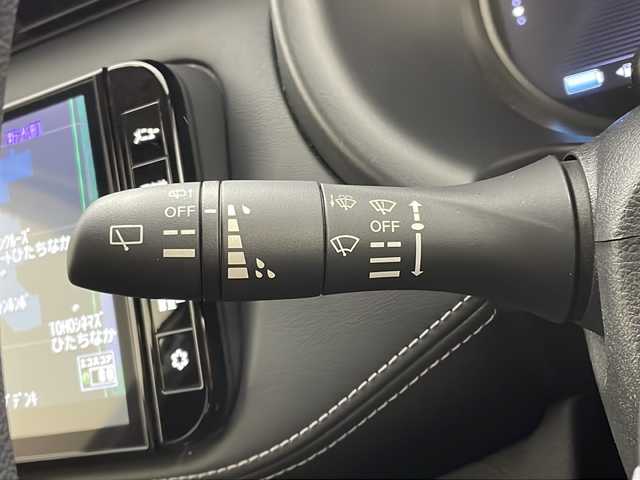 日産 キックス X 茨城県 2021(令3)年 4.7万km ブリリアントホワイトパール 純正９型ナビ　パノラミックビューモニター　衝突軽減ブレーキ　追従クルコン　ドライブレコーダー　デジタルインナーミラー　ＬＥＤライト　スマートキー　ルーフレール　プッシュスタート　ビルトインＥＴＣ