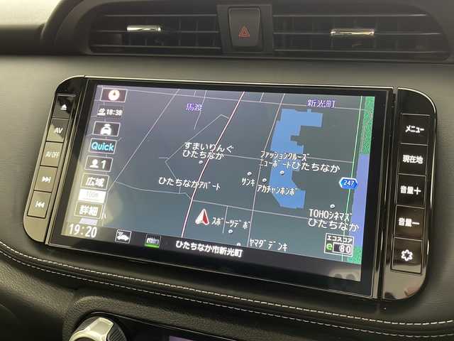 日産 キックス X 茨城県 2021(令3)年 4.7万km ブリリアントホワイトパール 純正９型ナビ　パノラミックビューモニター　衝突軽減ブレーキ　追従クルコン　ドライブレコーダー　デジタルインナーミラー　ＬＥＤライト　スマートキー　ルーフレール　プッシュスタート　ビルトインＥＴＣ