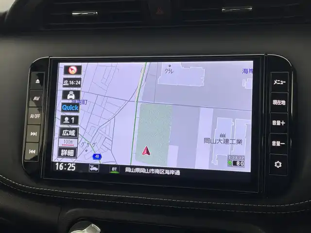 日産 キックス X 岡山県 2021(令3)年 4.7万km ブリリアントホワイトパール 純正９インチナビ/【Bluetooth/フルセグTV/CD/DVD】/型番:MM319D-L/プロパイロット/アラウンドビューモニター/ビルトインＥＴＣ　/ＬＥＤヘッドライト　/純正ドライブレコーダー（前）/デジタルインナーミラー　/コーナーセンサー（前後）/オートハイビーム　/オートライト/アイドリングストップ/禁煙車/オートブレーキホールド/純正17インチアルミホイール/ナビ取扱説明書