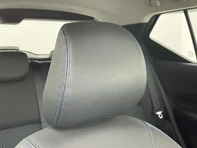 日産 キックス X 岡山県 2021(令3)年 4.7万km ブリリアントホワイトパール 純正９インチナビ/【Bluetooth/フルセグTV/CD/DVD】/型番:MM319D-L/プロパイロット/アラウンドビューモニター/ビルトインＥＴＣ　/ＬＥＤヘッドライト　/純正ドライブレコーダー（前）/デジタルインナーミラー　/コーナーセンサー（前後）/オートハイビーム　/オートライト/アイドリングストップ/禁煙車/オートブレーキホールド/純正17インチアルミホイール/ナビ取扱説明書