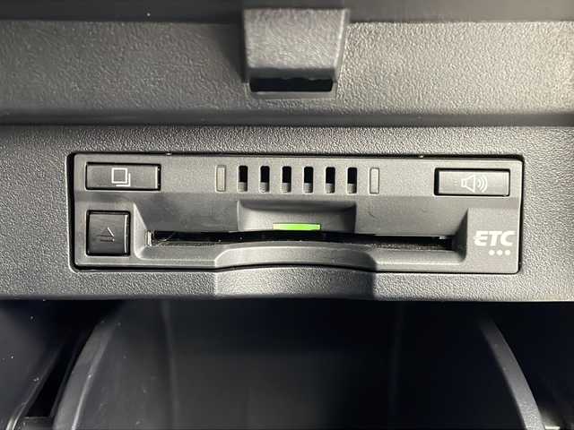 トヨタ アルファード S Cパッケージ 鹿児島県 2021(令3)年 5万km ホワイトパールクリスタルシャイン Toyota Safety Sense/純正12.1型ディスプレィオーディオ/ナビ Bluetooth DVD/フルセグTV/バックカメラ/サンルーフ/純正後席フリップダウンモニター/黒レザーシート/前席パワーシート/前席シートヒーター /両側電動スライドドア/前方ドライブレコーダー/レーダークルーズコントロール/パワーバックドア/ビルトインETC/革巻きステアリング/ステアリングヒーター/電子パーキング/LEDヘッドライト/フォグライト /オートライトコントロール/純正18インチアルミホイール/純正フロアマット/スマートキー×2/エンジンプッシュスタート/保証書/取扱説明書