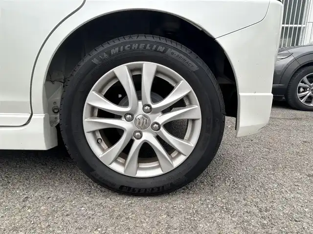 スズキ ソリオ HV MX Dカメラ ブレーキS 神奈川県 2016(平28)年 1.6万km ピュアホワイトP ・社外ナビ（AM、FM、CD、DVD、ブルートゥース、フルセグTV）/・純正フロアマット/・ETC/・ドライブレコーダー/・電動格納ミラー/・追従機能なしクルーズコントロール/・車線逸脱防止機能/・衝突警報ブレーキ/・アイドリングストップ/・横滑り防止機能/・ハロゲンヘッドライト/・フォグランプ/・盗難防止機能装置/・プッシュスタート（スマートキー）/・取扱説明書/・保証書