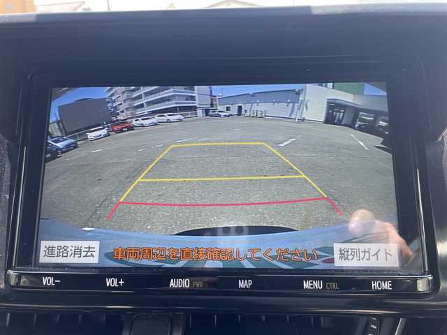 トヨタ Ｃ－ＨＲ G 静岡県 2018(平30)年 4.6万km ホワイトパールクリスタルシャイン 純正メモリナビ・フルセグTV/DVD/CD/SD/Bluetooth/純正18インチアルミホイール/TOYOTA Safety Sense/・レーダークルーズ コントロール/・プリクラッシュセーフティ/・レーントレーシングアシスト/・レーンディパーチャーアラート/・ロードサインアシスト/・先行車発進告知機能/・オートマチックハイビーム/バックカメラ/ハーフレザーシート/シートヒーター/LEDライト/スマートキー2個/プッシュスタート/ビルトインETC/新車時保証書/取扱説明書/ナビ取扱説明書