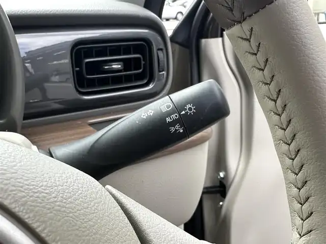 スズキ ラパン ＬＣ X 滋賀県 2023(令5)年 3.4万km フォーンベージュメタリック/アーバンブラウン 2トーン 禁煙車/純正ディスプレイオーディオ/・Bluetooth/USB//バックカメラ/ハーフレザーシート/シートヒーター/LEDヘッドライト/コーナーセンサー/レーンキープアシスト/衝突軽減ブレーキ/純正ドライブレコーダー/スマートキー/プッシュスタート/Wエアバック