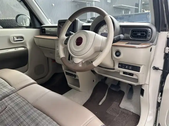 スズキ ラパン ＬＣ X 滋賀県 2023(令5)年 3.4万km フォーンベージュメタリック/アーバンブラウン 2トーン 禁煙車/純正ディスプレイオーディオ/・Bluetooth/USB//バックカメラ/ハーフレザーシート/シートヒーター/LEDヘッドライト/コーナーセンサー/レーンキープアシスト/衝突軽減ブレーキ/純正ドライブレコーダー/スマートキー/プッシュスタート/Wエアバック