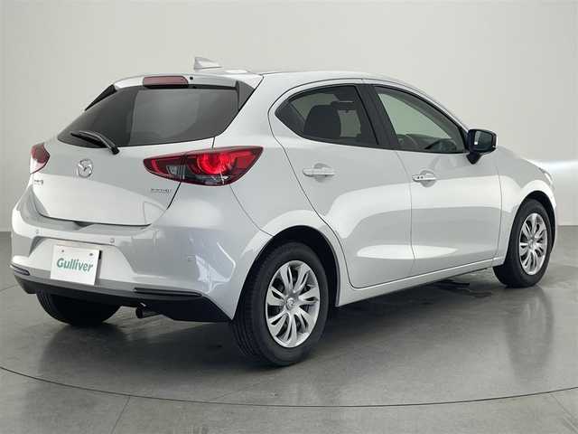 マツダ マツダ２ 15S 愛知県 2020(令2)年 2.4万km セラミックM 純正ナビ　フルセグＴＶ　Ｂｌｕｅｔｏｏｔｈ　ＤＶＤ再生　ＵＳＢポート　ＢＳＭ　コンフォートパッケージ　ユーティリティパッケージ　ＥＴＣ　衝突軽減　ＨＩＤオートライト　レーンキープ　スマートキー　禁煙