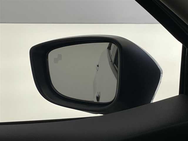 マツダ マツダ２ 15S 愛知県 2020(令2)年 2.4万km セラミックM 純正ナビ　フルセグＴＶ　Ｂｌｕｅｔｏｏｔｈ　ＤＶＤ再生　ＵＳＢポート　ＢＳＭ　コンフォートパッケージ　ユーティリティパッケージ　ＥＴＣ　衝突軽減　ＨＩＤオートライト　レーンキープ　スマートキー　禁煙