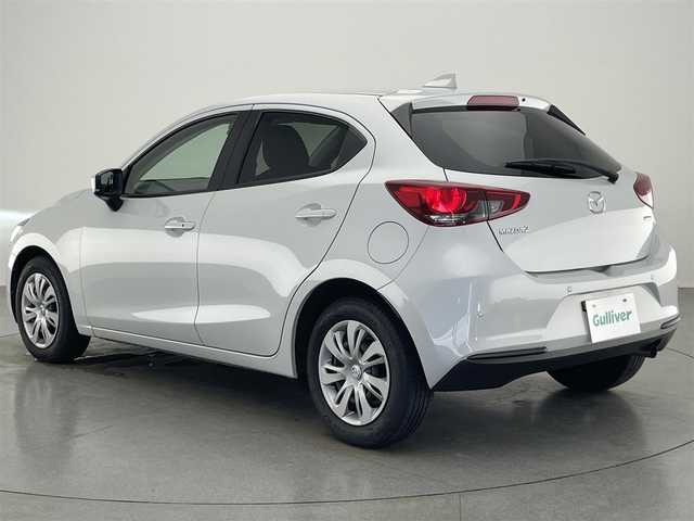 マツダ マツダ２ 15S 愛知県 2020(令2)年 2.4万km セラミックM 純正ナビ　フルセグＴＶ　Ｂｌｕｅｔｏｏｔｈ　ＤＶＤ再生　ＵＳＢポート　ＢＳＭ　コンフォートパッケージ　ユーティリティパッケージ　ＥＴＣ　衝突軽減　ＨＩＤオートライト　レーンキープ　スマートキー　禁煙