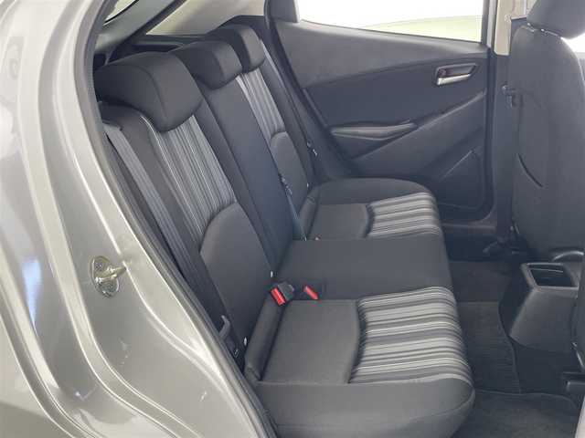 マツダ マツダ２ 15S 愛知県 2020(令2)年 2.4万km セラミックM 純正ナビ　フルセグＴＶ　Ｂｌｕｅｔｏｏｔｈ　ＤＶＤ再生　ＵＳＢポート　ＢＳＭ　コンフォートパッケージ　ユーティリティパッケージ　ＥＴＣ　衝突軽減　ＨＩＤオートライト　レーンキープ　スマートキー　禁煙