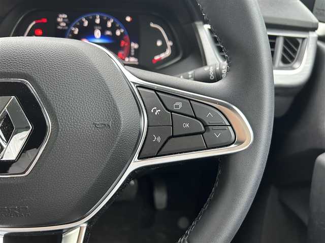 ルノー ルノー カングー ヴァリエテ 広島県 2023(令5)年 1.1万km グレー 200台限定車「ヴァリエテ」/・DANNERコラボCABANA製専用シートカバー/・マルチルーフレール/・置くだけ充電/純正ディスプレイオーディオ/（AppleCarPlay/AndroidAuto/Bluetooth）/バックカメラ/ETC/前後ドライブレコーダー/レーダークルーズコントロール/コーナーセンサー/ブラインドスポットモニター/電子パーキング/LEDヘッドライト/フォグランプ/純正フロアマット/レーンキープアシスト/オートライト/スペアキー/プッシュスタート