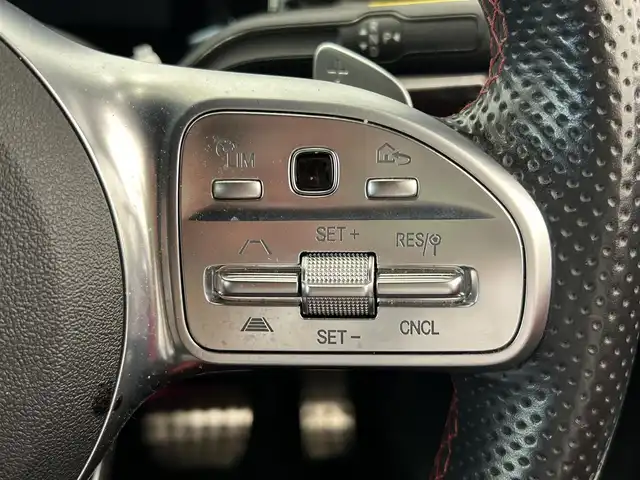 メルセデス・ベンツ Ｂ２００ｄ AMGライン 岡山県 2019(令1)年 3.7万km デジタルホワイト レザーエクスクルーシブパッケージ/・2トーン本革シート（赤黒）/・64色アンビエントライト/ナビゲーションパッケージ/レーダーセーフティーパッケージ/リアカメラ/パーキングアシスト/LEDヘッドライト/AHB/オートライト/パワーシート/シートヒーター/ACC/SOSコールシステム/ESP/アクティブステアリングアシスト/ドラレコ（F/R）/道路標識アシスト/アクティブレーンキーピングアシスト/アクティブブレーキアシスト/BSA/レーンチェンジアシスト/アテンションアシスト