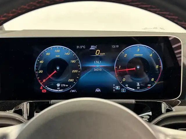メルセデス・ベンツ Ｂ２００ｄ AMGライン 岡山県 2019(令1)年 3.7万km デジタルホワイト レザーエクスクルーシブパッケージ/・2トーン本革シート（赤黒）/・64色アンビエントライト/ナビゲーションパッケージ/レーダーセーフティーパッケージ/リアカメラ/パーキングアシスト/LEDヘッドライト/AHB/オートライト/パワーシート/シートヒーター/ACC/SOSコールシステム/ESP/アクティブステアリングアシスト/ドラレコ（F/R）/道路標識アシスト/アクティブレーンキーピングアシスト/アクティブブレーキアシスト/BSA/レーンチェンジアシスト/アテンションアシスト