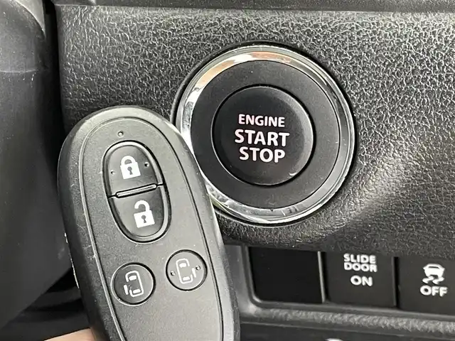 スズキ ソリオ バンディット HV MV 群馬県 2017(平29)年 3.3万km スーパーブラックパール 禁煙車　純正９インチナビ　フルセグ　Ｂｌｕｅｔｏｏｔｈ　全方位カメラ　両側パワースライドドア　衝突軽減システム　クルーズコントロール　車線逸脱警報　オートライト　前後ドライブレコーダー　ＥＴＣ
