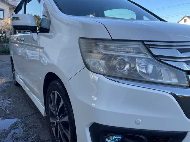 ホンダ ステップワゴン スパーダ Z クールスピリット 神奈川県 2015(平27)年 6.3万km ホワイトオーキッドパール Bluetooth/純正ナビ、TV/バックカメラ/両側パワースライドドア/ステアリングリモコン/ビルトインETC/純正マット＆バイザー/オートライト/スペアキー/保証書、取説