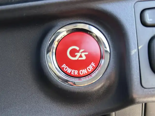 トヨタ アクア G G’s 滋賀県 2015(平27)年 2.1万km グレーメタリック 純正SDナビ/・フルセグTV/・FM/・AM/・CD/・DVD/・Bluetooth/・SD/バックカメラ/ドライブレコーダー/ビルトインETC/ハーフレザーシート/シートヒーター/革巻きステアリング/プリクラッシュセーフティ/クルーズコントロール/横滑り防止装置/LEDヘッドライト/オートライト/フォグランプ/電格ウィンカーミラー/プッシュスタート/スマートキー