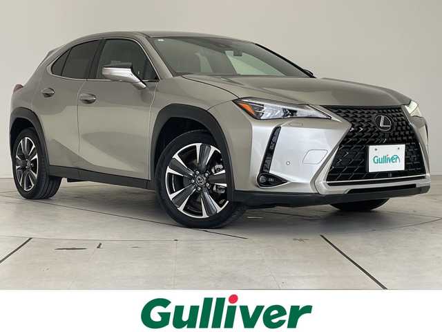 レクサス ＵＸ 250h バージョンL 愛知県 2023(令5)年 2万km ソニックチタニウム レクサスセーフティセンス/純正12.3型ディスプレイオーディオナビ/三眼LEDヘッドライト/全方位カメラ/本革レザー/レーダークルーズコントロール/シートヒーター/エアシート/バックカメラ/電動リアゲート/パワーシート/コーナーセンサー/純正アルミホイール/ETC2.0/ブラインドスポットモニター/ステアリングヒーター/レーンキープアシスト/オートマチックハイビーム/ドライブレコーダー/衝突軽減システム/フルセグ/Bluetooth/ステアリングスイッチ/スマートキー/プッシュスタート