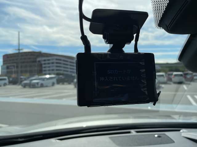 レクサス ＵＸ 250h バージョンL 愛知県 2023(令5)年 2万km ソニックチタニウム レクサスセーフティセンス/純正12.3型ディスプレイオーディオナビ/三眼LEDヘッドライト/全方位カメラ/本革レザー/レーダークルーズコントロール/シートヒーター/エアシート/バックカメラ/電動リアゲート/パワーシート/コーナーセンサー/純正アルミホイール/ETC2.0/ブラインドスポットモニター/ステアリングヒーター/レーンキープアシスト/オートマチックハイビーム/ドライブレコーダー/衝突軽減システム/フルセグ/Bluetooth/ステアリングスイッチ/スマートキー/プッシュスタート