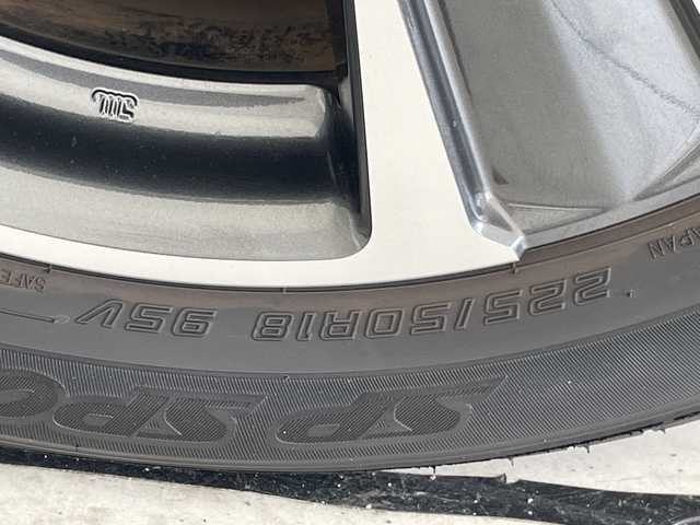 レクサス ＵＸ 250h バージョンL 愛知県 2023(令5)年 2万km ソニックチタニウム レクサスセーフティセンス/純正12.3型ディスプレイオーディオナビ/三眼LEDヘッドライト/全方位カメラ/本革レザー/レーダークルーズコントロール/シートヒーター/エアシート/バックカメラ/電動リアゲート/パワーシート/コーナーセンサー/純正アルミホイール/ETC2.0/ブラインドスポットモニター/ステアリングヒーター/レーンキープアシスト/オートマチックハイビーム/ドライブレコーダー/衝突軽減システム/フルセグ/Bluetooth/ステアリングスイッチ/スマートキー/プッシュスタート