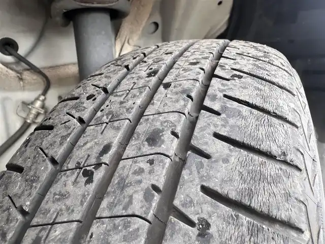 トヨタ ルーミー カスタムG 宮城県 2019(平31)年 6.2万km パールホワイトⅢ コンフォートパッケージ/・シートヒーター（運転席/助手席）/・シートバックテーブル（運転席/助手席）/＝＝＝/スマートアシスト3/・衝突回避支援ブレーキ機能/・衝突警報機能/・車線逸脱警報機能/・誤発進抑制制御機能/・先行車発進お知らせ機能/・オートハイビーム/・コーナーセンサー/純正9インチナビ（NSZT-Y68T）/・CD/DVD/Bluetooth/フルセグTV/バックカメラ/ビルトインETC/ドライブレコーダー/両側パワースライドドア/クルーズコントロール/ステアリングスイッチ/LEDオートヘッドランプ/フォグランプ/革巻きステアリング/前席シートヒーター/スマートキー＆プッシュスタート/スペアキー/電動格納ミラー/純正14インチAW/フロアマット/ドアバイザー/取扱説明書/保証書