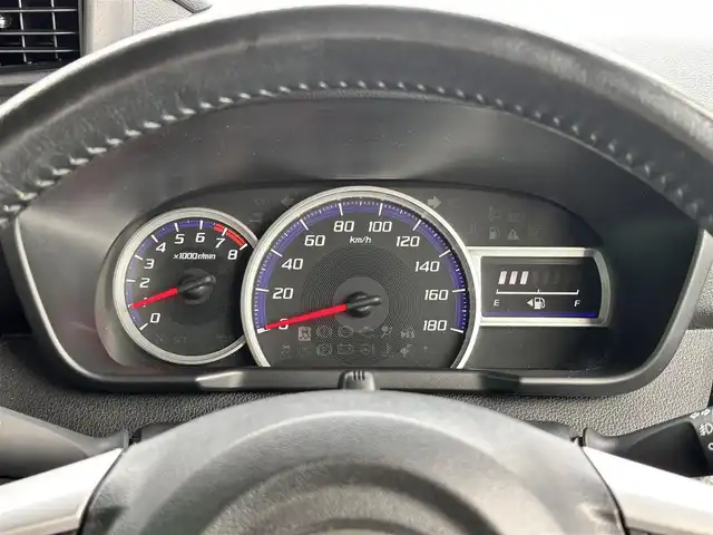 トヨタ ルーミー カスタムG 宮城県 2019(平31)年 6.2万km パールホワイトⅢ コンフォートパッケージ/・シートヒーター（運転席/助手席）/・シートバックテーブル（運転席/助手席）/＝＝＝/スマートアシスト3/・衝突回避支援ブレーキ機能/・衝突警報機能/・車線逸脱警報機能/・誤発進抑制制御機能/・先行車発進お知らせ機能/・オートハイビーム/・コーナーセンサー/純正9インチナビ（NSZT-Y68T）/・CD/DVD/Bluetooth/フルセグTV/バックカメラ/ビルトインETC/ドライブレコーダー/両側パワースライドドア/クルーズコントロール/ステアリングスイッチ/LEDオートヘッドランプ/フォグランプ/革巻きステアリング/前席シートヒーター/スマートキー＆プッシュスタート/スペアキー/電動格納ミラー/純正14インチAW/フロアマット/ドアバイザー/取扱説明書/保証書