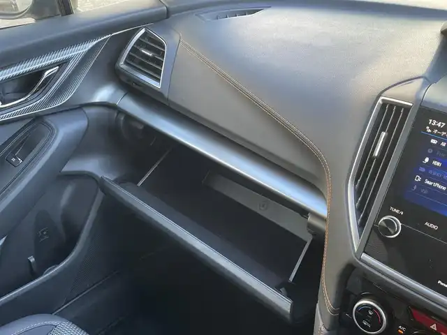 スバル ＸＶ ハイブリッド 2．0e－S アイサイト 群馬県 2021(令3)年 7.1万km マグネタイトグレーメタリック EyeSight Ver.3/・衝突軽減ブレーキシステム/・アクティブレーンキープ/・プリクラッシュブレーキ/・全車速追従機能付クルーズコントロール/・ブラインドスポットモニター/純正SDナビゲーション/（CD/DVD/SD/BT/HDMI/フルセグTV）/バックカメラ/サイドカメラ/ナビ連動ドライブレコーダー/ETC/オートホールド/ステアリングスイッチ/前席パワーシート（D席パワーシート）/クリアランスソナー/LEDヘッドライト/フォグライト/ドアバイザー/電格ミラー/純正フロアマット/純正18インチアルミホイール