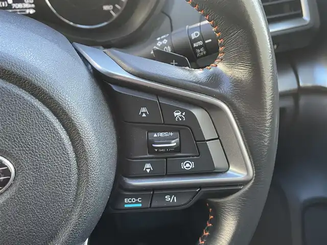 スバル ＸＶ ハイブリッド 2．0e－S アイサイト 群馬県 2021(令3)年 7.1万km マグネタイトグレーメタリック EyeSight Ver.3/・衝突軽減ブレーキシステム/・アクティブレーンキープ/・プリクラッシュブレーキ/・全車速追従機能付クルーズコントロール/・ブラインドスポットモニター/純正SDナビゲーション/（CD/DVD/SD/BT/HDMI/フルセグTV）/バックカメラ/サイドカメラ/ナビ連動ドライブレコーダー/ETC/オートホールド/ステアリングスイッチ/前席パワーシート（D席パワーシート）/クリアランスソナー/LEDヘッドライト/フォグライト/ドアバイザー/電格ミラー/純正フロアマット/純正18インチアルミホイール